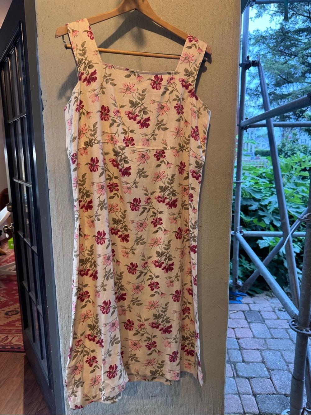 Garnet Hill 100% Linen Floral Midi Dress